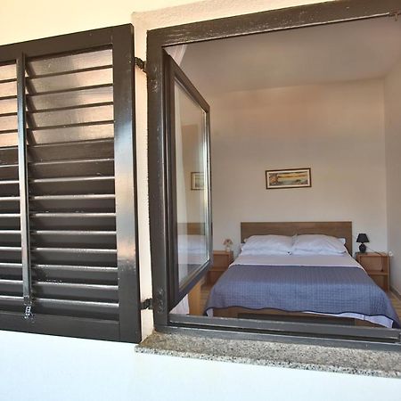Apartman Branko Pag Town Exterior photo