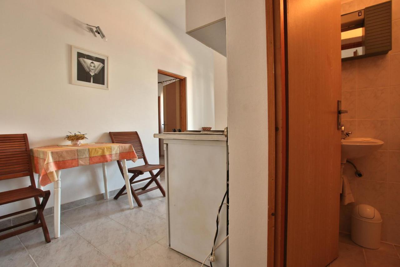 Apartman Branko Pag Town Exterior photo