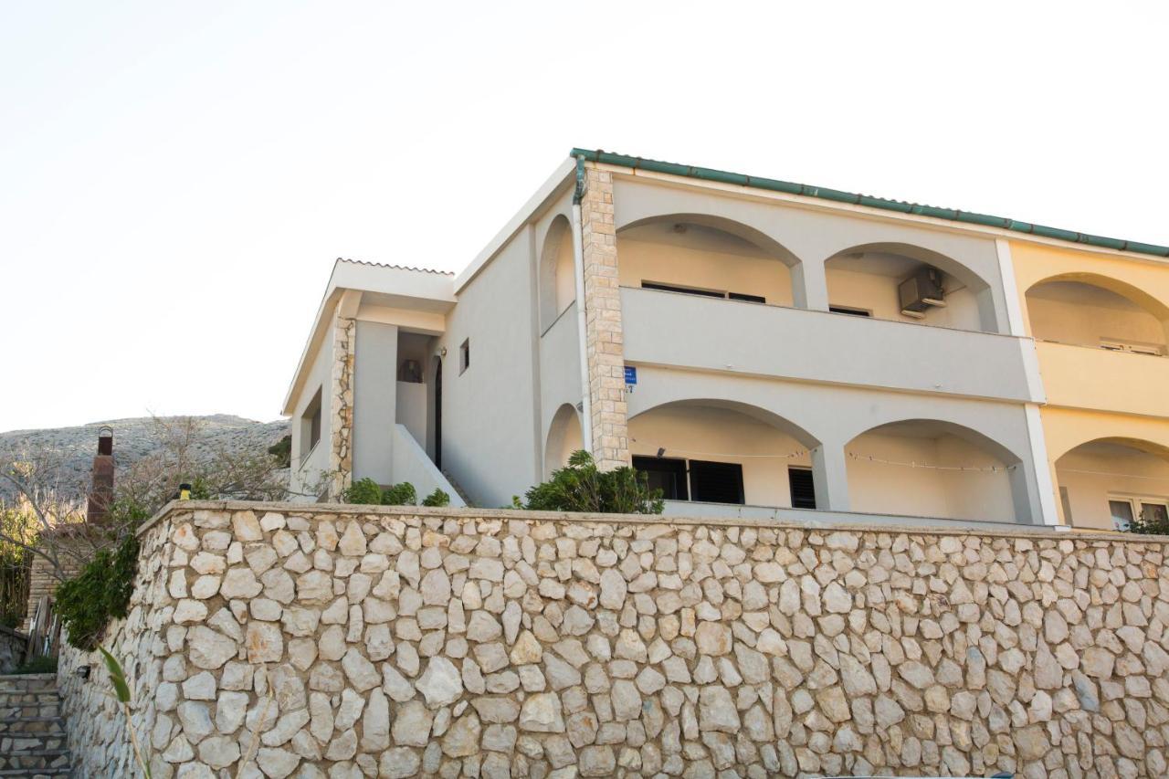 Apartman Branko Pag Town Exterior photo